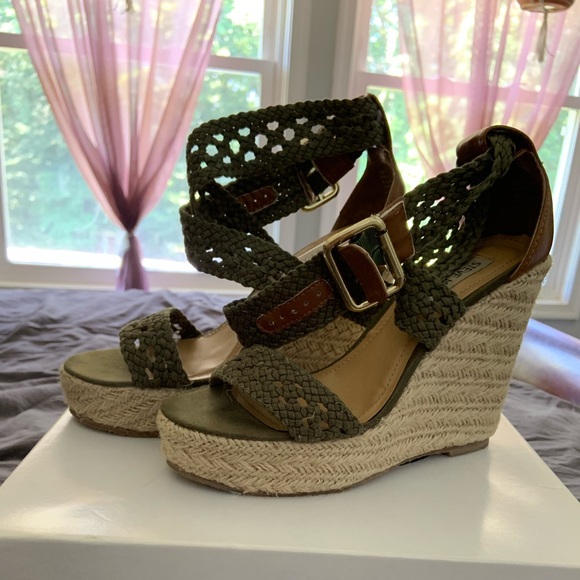 Steve Madden wedges - Picture 1 of 2